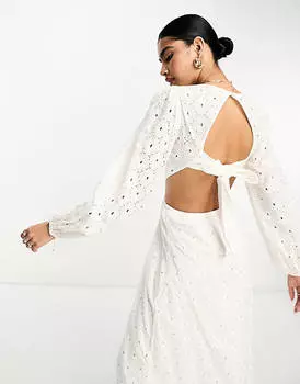 Белое платье мидакси с вырезами Pretty Lavish