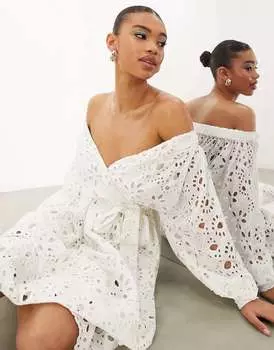 Белое платье миди с открытыми плечами и поясом и запахом ASOS