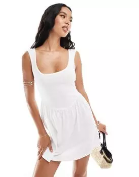 Белое платье мини с овальным вырезом ASOS DESIGN