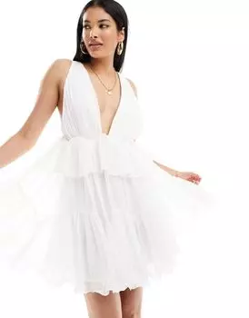 Белое ярусное платье мини со складками и глубоким вырезом ASOS DESIGN