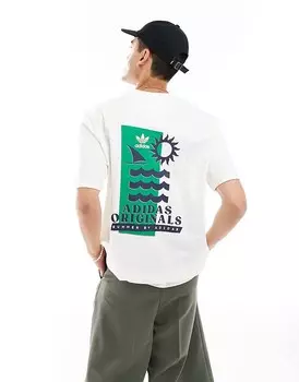 Белоснежная футболка adidas Originals с волнистым принтом на спине