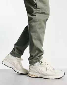 Белоснежные кроссовки New Balance 2002