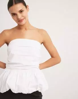 Белоснежный топ с баской NA-KD