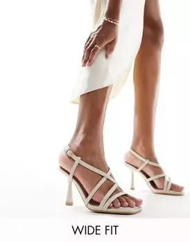 Белые босоножки на высоком каблуке с несколькими ремешками New Look и широкой посадкой