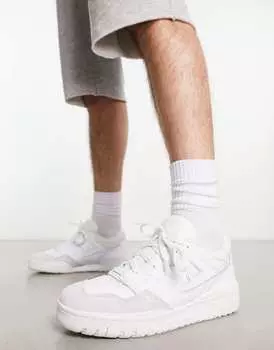 Белые и серые кроссовки New Balance 550
