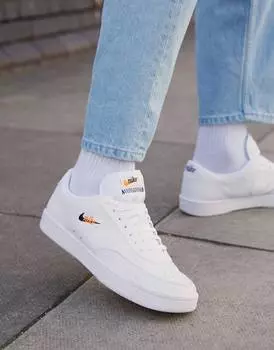 Белые кожаные кроссовки Nike Court Vintage Premium