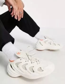 Белые кроссовки adidas Originals adifom Q