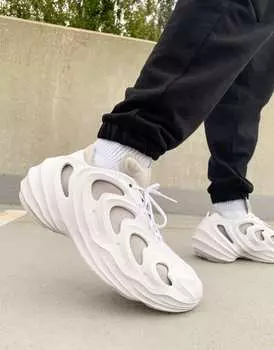 Белые кроссовки adidas Originals Fom Quake