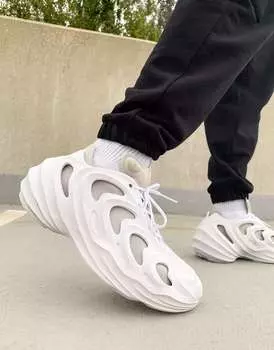 Белые кроссовки adidas Originals Fom Quake
