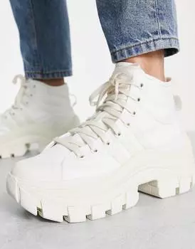 Белые кроссовки adidas Originals Nizza XY22