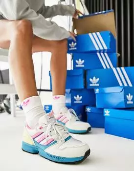 Белые кроссовки adidas Originals ZX 5020 с яркими вставками