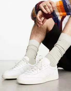 Белые кроссовки на резиновой подошве adidas Originals Handball Spezial