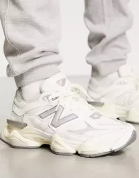 Белые кроссовки New Balance 9060 с серыми металлическими деталями
