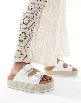 Белые мюли на плоской подошве с двойной пряжкой ASOS DESIGN Traffic