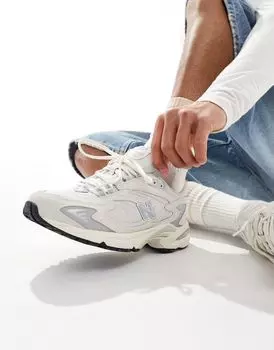 Белые с кремовым кроссовки New Balance 725