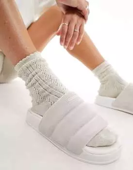 Белые шлепанцы adidas Originals Adilette Essential
