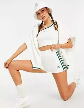 Белые шорты с тремя полосками и логотипом adidas Originals 'Tennis Luxe'