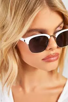 Белые солнцезащитные очки с квадратной верхней оправой boohoo, белый