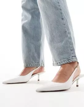Белые туфли на каблуке с цепочкой ASOS DESIGN Sharp