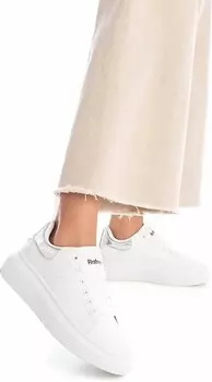 Белые женские кроссовки Xti, белый
