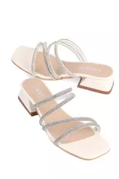 Белые женские тапочки из лакированной кожи Capone с тупым носком и каменной окантовкой на коротком каблуке Capone Outfitters, белый