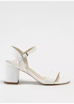 Белые женские туфли на толстом каблуке Pierre Cardin