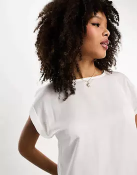 Белый атласный топ Vila спереди