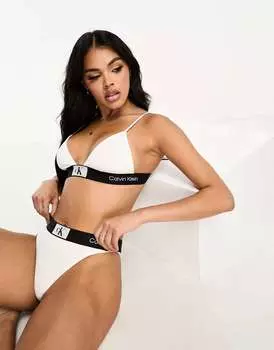 Белый бюстгальтер без подкладки с треугольными чашками Calvin Klein CK 96