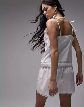 Белый комплект из майки и короткой пижамы с кружевными вставками и вышивкой Topshop