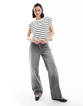 Белый полосатый топ с деталями Mango на плечах