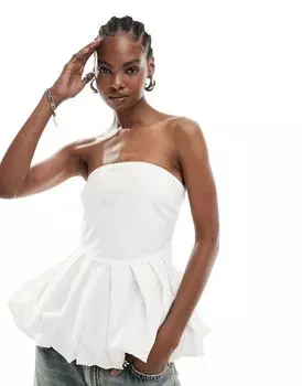 Белый пуховик Extro & Vert без бретелек с вырезом