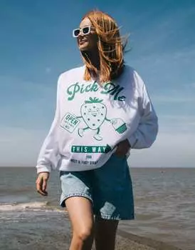 Белый свитшот унисекс с рисунком клубники Batch1