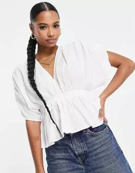 Белый текстурированный топ с глубоким вырезом спереди и резинкой на талии ASOS DESIGN Petite