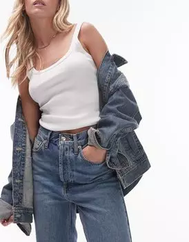 Белый топ на тонких бретельках с широким вырезом в рубчик Topshop