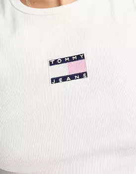 Белый топ с надписью Tommy Jeans