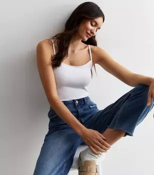 Белый топ с овальным вырезом и бретелями New Look, белый