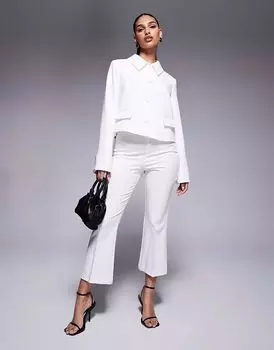 Белый укороченный кроп-костюм с расклешенными брюками River Island