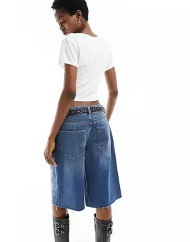 Белый укороченный топ Monki с короткими рукавами и запахом спереди