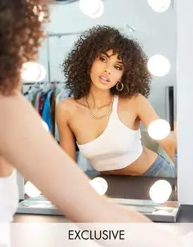 Белый укороченный топ на одно плечо в рубчик ASYOU