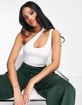 Белый укороченный топ с асимметричными вырезами на бретелях ASOS DESIGN