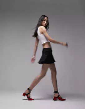 Белый укороченный топ в рубчик Topshop