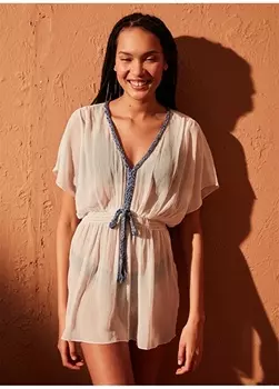 Белый женский кафтан Penti