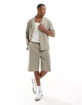 Bershka – бежевые приталенные шорты свободного кроя, часть комплекта