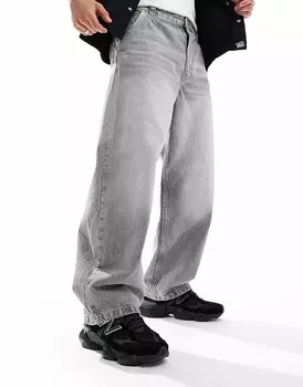 Bershka – серые джинсы-скейтеры