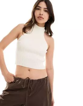 Bershka - Трикотажный топ цвета экрю в рубчик с воротником-халтер