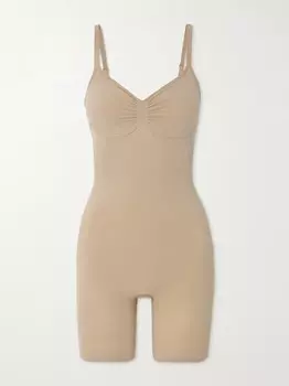 Бесшовное боди до середины бедра Skims, бежевый