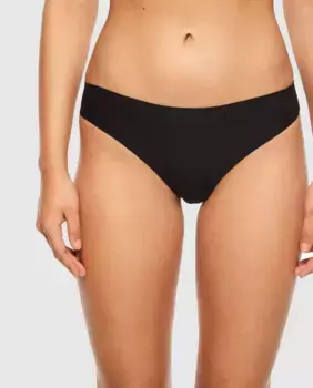 Бесшовные стринги с эффектом второй кожи SoftStretch Chantelle, чёрный