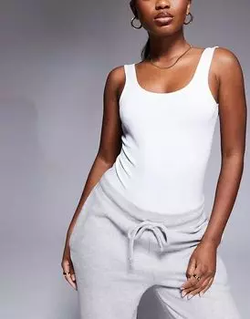 Бесшовный спортивный боди с открытой спиной белого цвета ASOS 4505