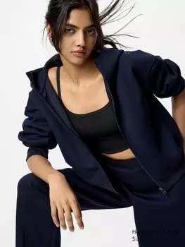 Бесшовный топ Uniqlo, цвет 09 черный