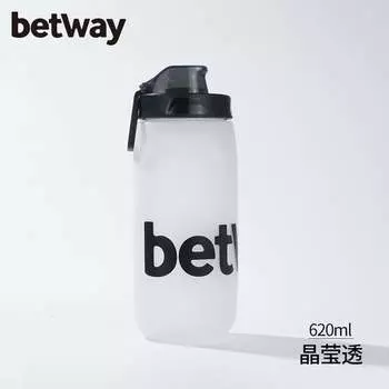 BETWAY Велосипед Бутылка для воды Шоссейный велосипед Горный велосипед Специальный велосипедный спорт Спорт на открытом воздухе Чашка для воды Велосипедное оборудование Выдавливание бутылки с водой Кристально чистая 620 мл